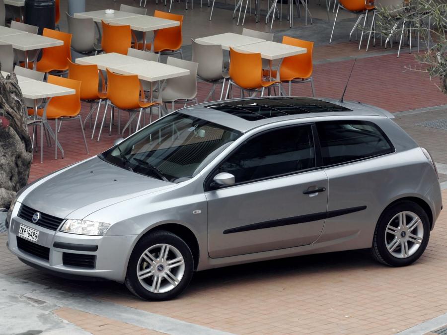 Fiat Stilo 3-Door 2001 года  (фото 10 из 16)